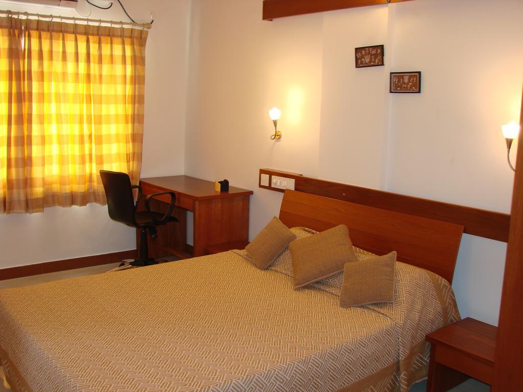 Urban Oasis Apartment ไมซอร์ ภายนอก รูปภาพ
